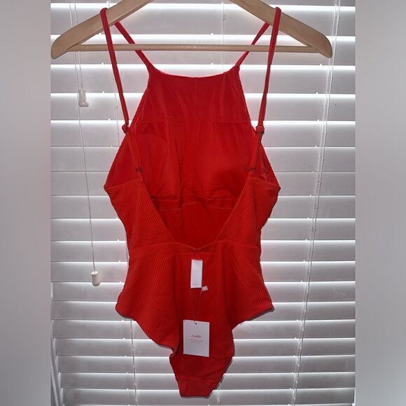 Andie || NWT Asbury Ribbed One Piece Size Small - Picture 5 of 9